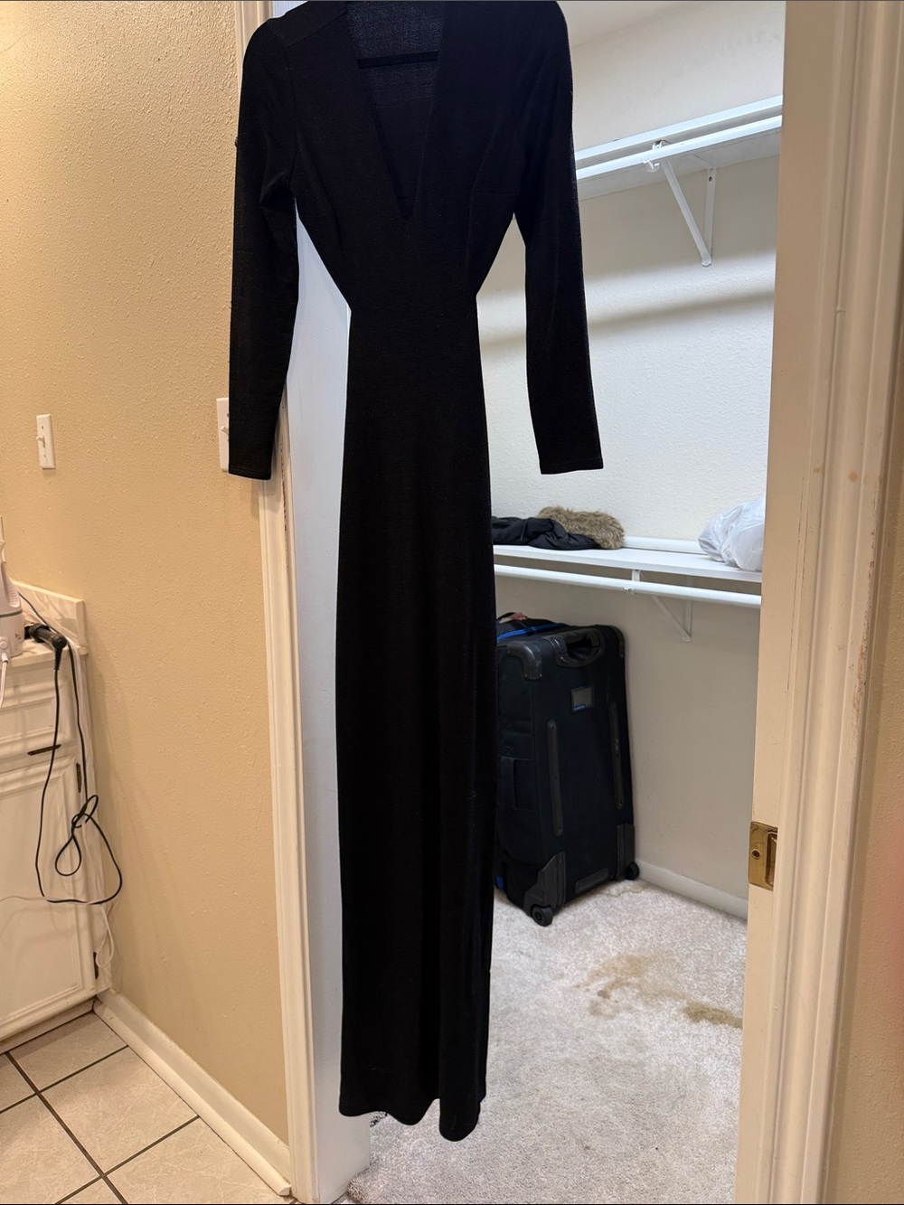 Express Black Long Sleeve V-Neck Maxi Gown